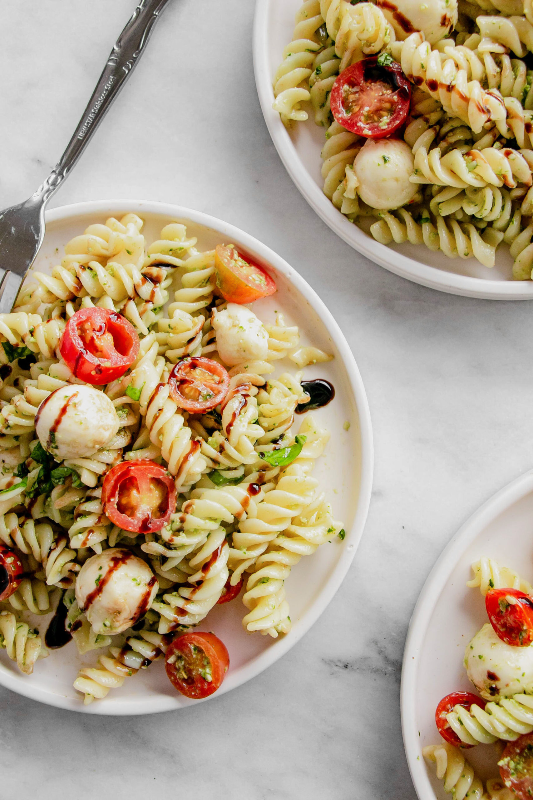 caprese pasta salad